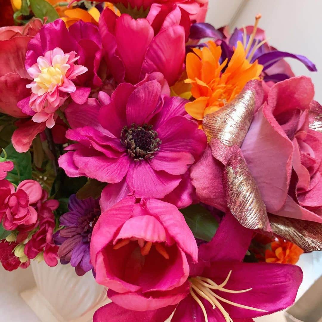 三村遙佳さんのインスタグラム写真 - (三村遙佳Instagram)「七夕🎋でしたね♩  沢山の人を笑顔にできますように☺️  皆さんのお願い事はなんですか？✨  #七夕　#お花　#綺麗　#pink #flowers   #칠석 #꽃 #예뻐」7月8日 2時11分 - mimuraharuka_1027