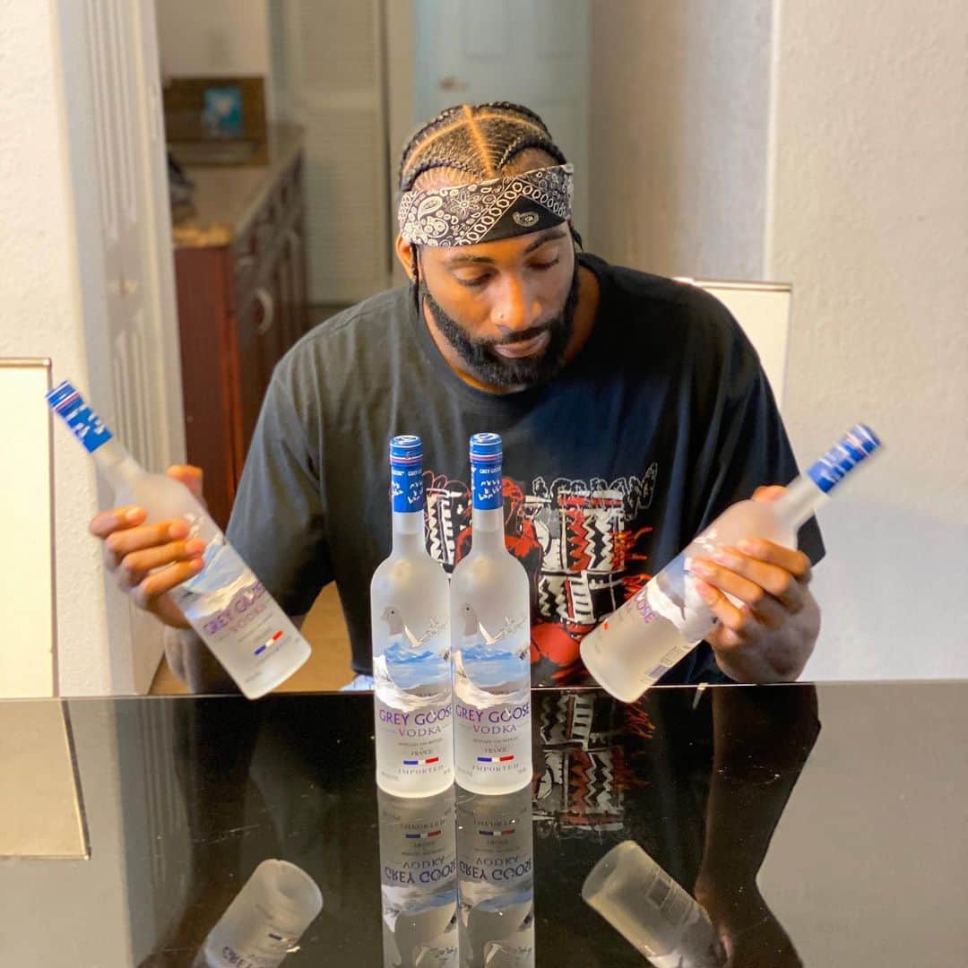 アンドレ・ドラモンドのインスタグラム：「Wanted to send a huge thank you to @greygoose for making this 4th of July special! #LiveVictoriously」