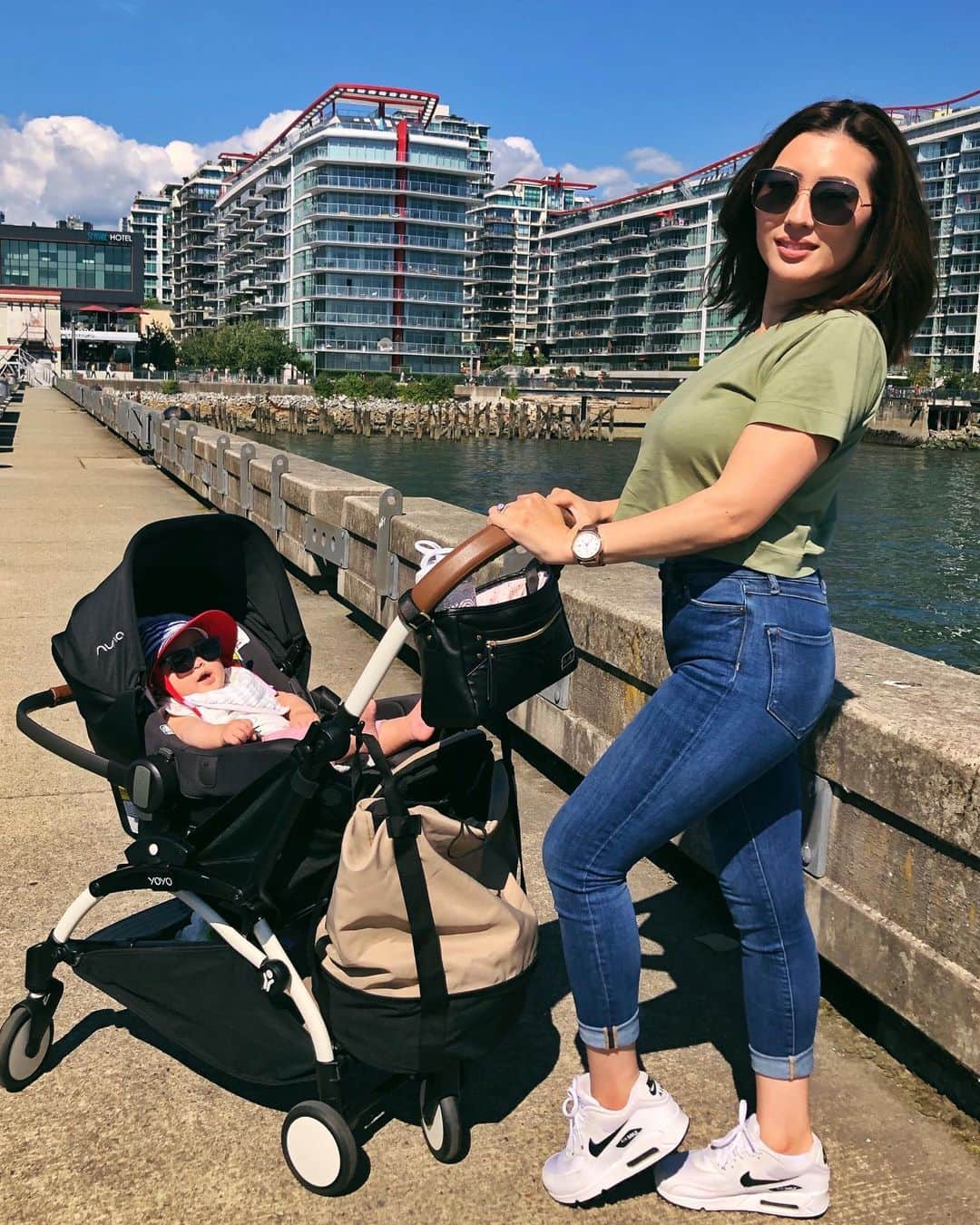 MayaTさんのインスタグラム写真 - (MayaTInstagram)「I love this @babyzenstrollers I can’t live without it!! It’s so light & easy to carry around everywhere. Car seat is @nuna_usa :)  #babyzenyoyo #stroller #nuna #carseat #momlife」7月8日 2時58分 - mayat_official