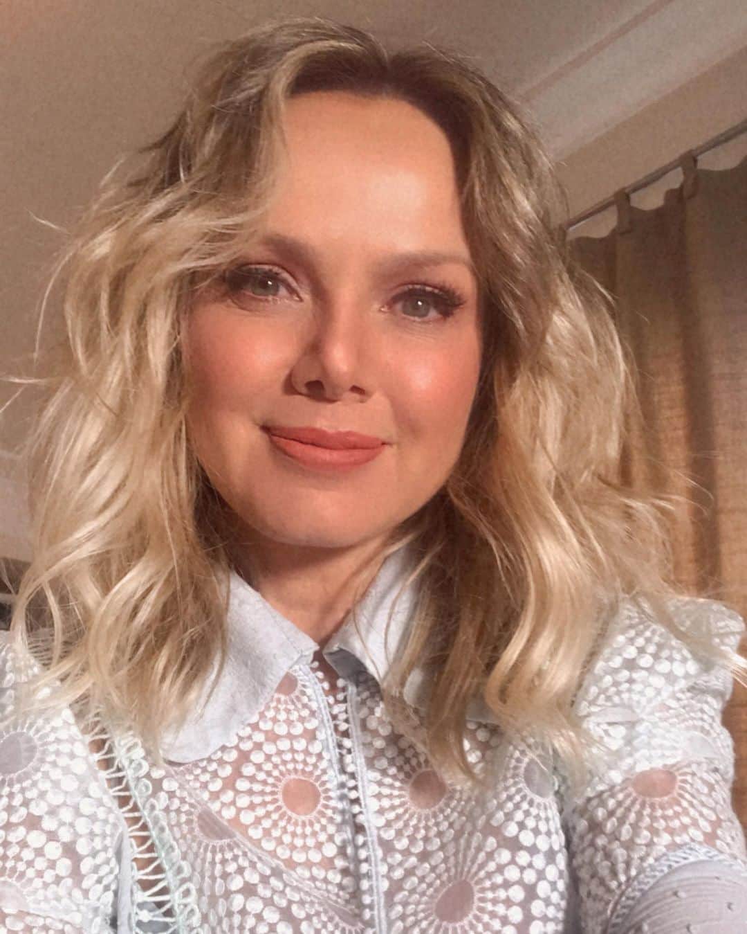 Eliana Michaelichin Bezerraのインスタグラム：「Faltam dois dias para o meu isolamento acabar🙏🏻. #vaificartudobem #obrigadasenhor #deusconduz #mariapassanafrente #pensandopositivosiempre」