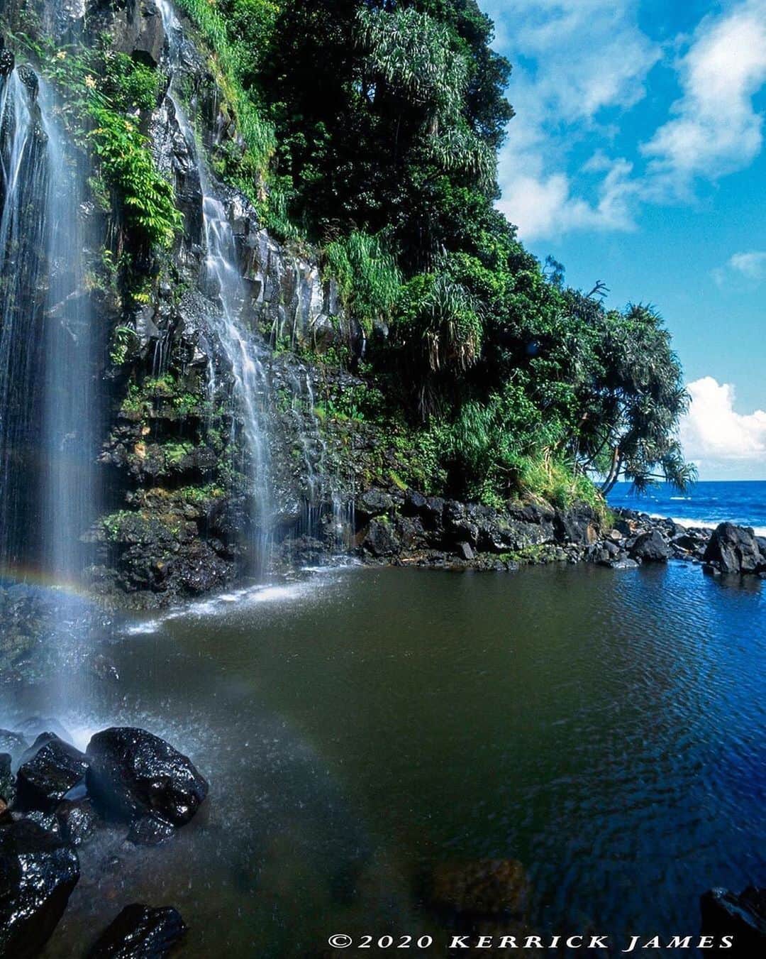 Ricoh Imagingのインスタグラム：「Posted @withregram • @kerrickjames5 Anyone ever swim in the Blue Pool, near Hana, Maui? I shot this in the 90’s with a Pentax PZ-1P and 10-17 full frame fisheye lens. #ricoh #ricohusa #ricohimaging #pentaxiansunite」