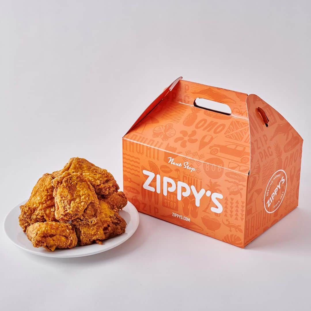 Zippy's Restaurantsさんのインスタグラム写真 - (Zippy's RestaurantsInstagram)「Have you ever wrapped rice in our Fried Chicken skin and ate it like a crispy musubi? Mahalo us later for the #protip.」7月8日 5時15分 - zippys