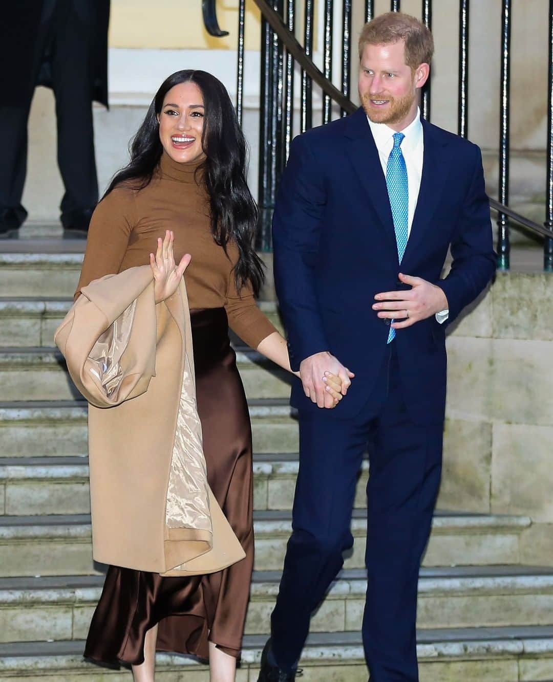 Nylon Magazineさんのインスタグラム写真 - (Nylon MagazineInstagram)「Here's the latest from the Royal family: #MeghanMarkle and #PrinceHarry are demanding that the UK take a long hard look at itself and reckon with its insidious colonial past — and we simply love to see it. Read their full statement at the link in bio. [Getty]」7月8日 5時28分 - nylonmag
