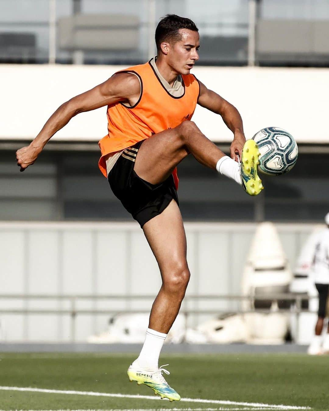 レアル・マドリードさんのインスタグラム写真 - (レアル・マドリードInstagram)「😍 The leaders are back at #RMCity! ⚒ ¡Seguimos trabajando! 🔜 Alavés #HalaMadrid」7月8日 5時43分 - realmadrid