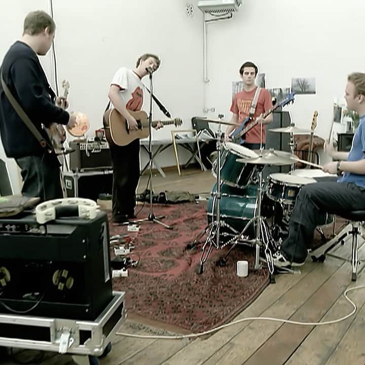 Coldplayのインスタグラム：「Our first album Parachutes turns 20 on Friday so we decided to give the videos a bit of an HD polish. We start with Shiver directed by the mighty Grant Gee. See the full thing on our YouTube now (via swipe up in Stories). PH」