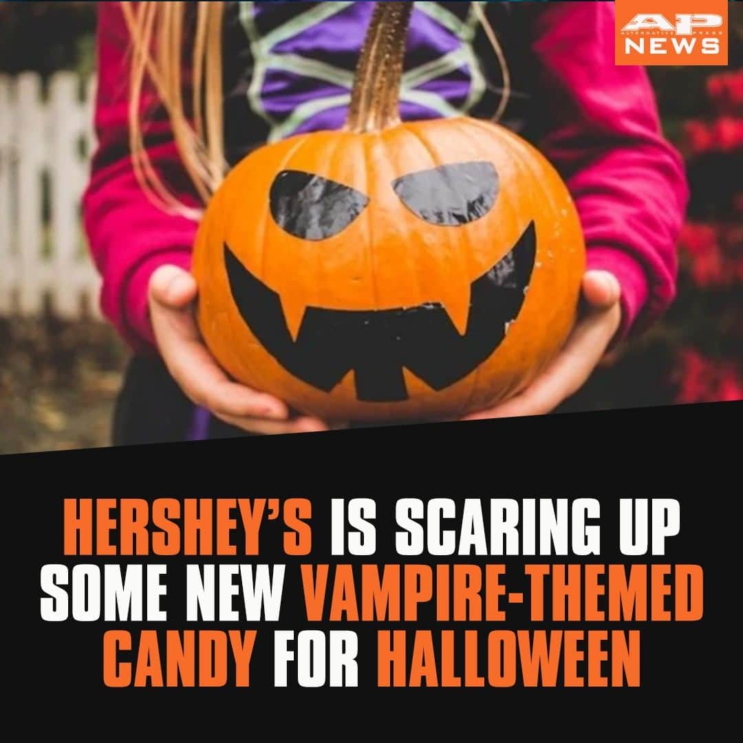 Alternative Pressさんのインスタグラム写真 - (Alternative PressInstagram)「LOOK: Sink your teeth into @hersheys new vampire-themed candy for Halloween 🍫 🎃⁠ LINK IN BIO⁠ .⁠ .⁠ .⁠ #hersheys #hersheyscandy #hersheyschocolate #vampire #vampirecandy #halloween #halloween2020 #alternativepress #altpress」7月8日 6時01分 - altpress