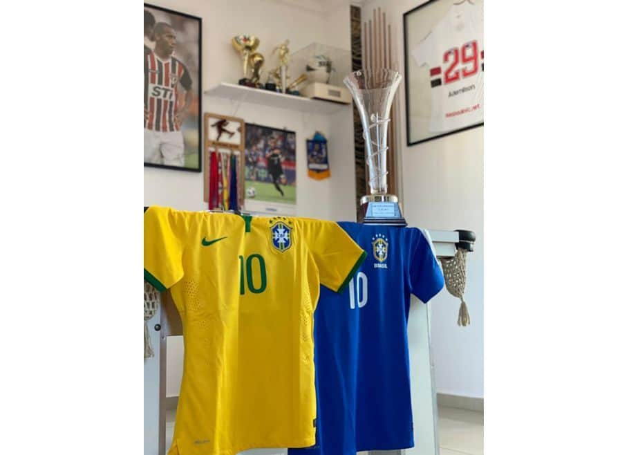 サッカー ブラジル代表チームさんのインスタグラム写真 - (サッカー ブラジル代表チームInstagram)「O #BaúdaSeleção de hoje é com Ademilson, que relembra com carinho o título do Torneio de Toulon em 2014. O atacante foi destaque na decisão com dois gols! ⠀ Veja a matéria completa em www.cbf.com.br」7月8日 6時00分 - cbf_futebol