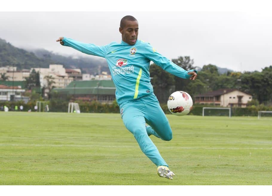 サッカー ブラジル代表チームさんのインスタグラム写真 - (サッカー ブラジル代表チームInstagram)「O #BaúdaSeleção de hoje é com Ademilson, que relembra com carinho o título do Torneio de Toulon em 2014. O atacante foi destaque na decisão com dois gols! ⠀ Veja a matéria completa em www.cbf.com.br」7月8日 6時00分 - cbf_futebol