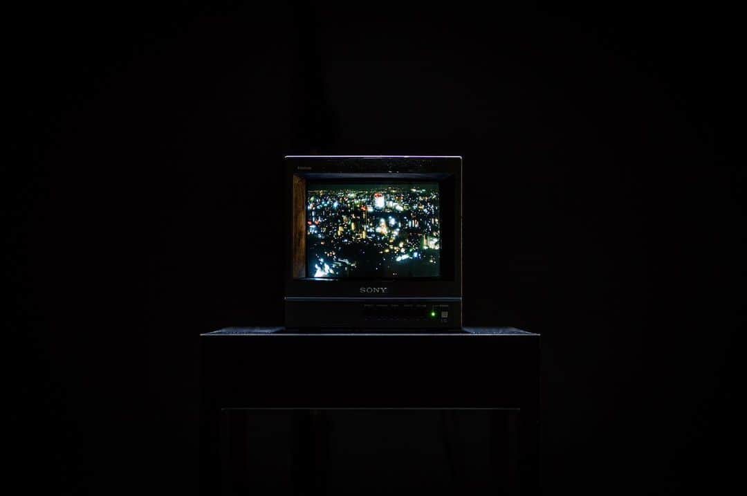 落合陽一のインスタグラム：「#reminiscence_of_the_unknown #yoichiochiai #落合陽一」