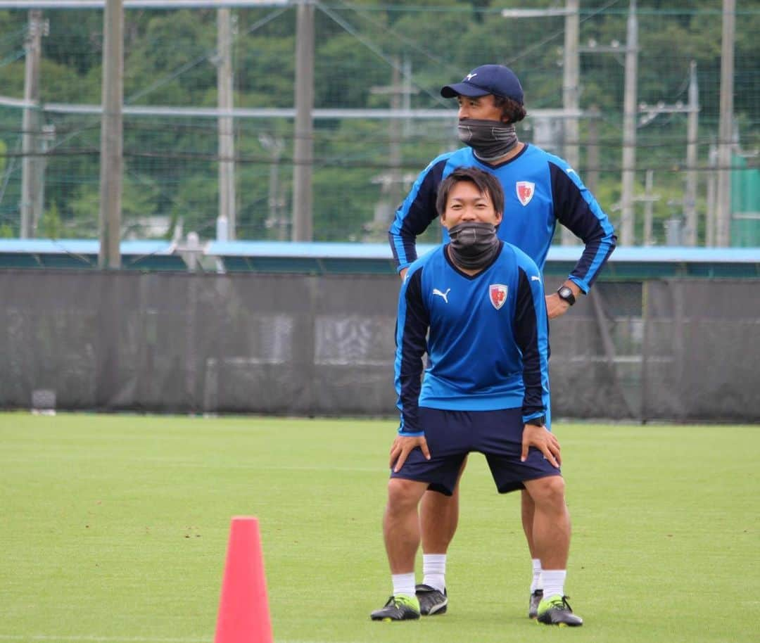 京都サンガF.C.さんのインスタグラム写真 - (京都サンガF.C.Instagram)「. 2020.07.08 . #今日のサンガタウン📸  ステキな表情をお届けします！ . #魅せようKYOTOの一体感 #sanga #京都サンガ #闘紫 #TEAM京都 #みんなでつくる新しいDAZN観戦」7月8日 17時31分 - kyotosanga_official