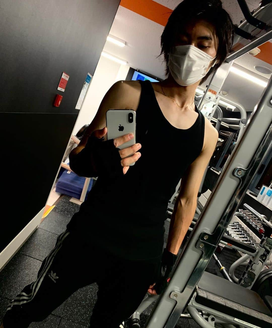 川﨑健太のインスタグラム：「ガリガリ卒業します🤨 . #workout #3ヶ月後会おう」