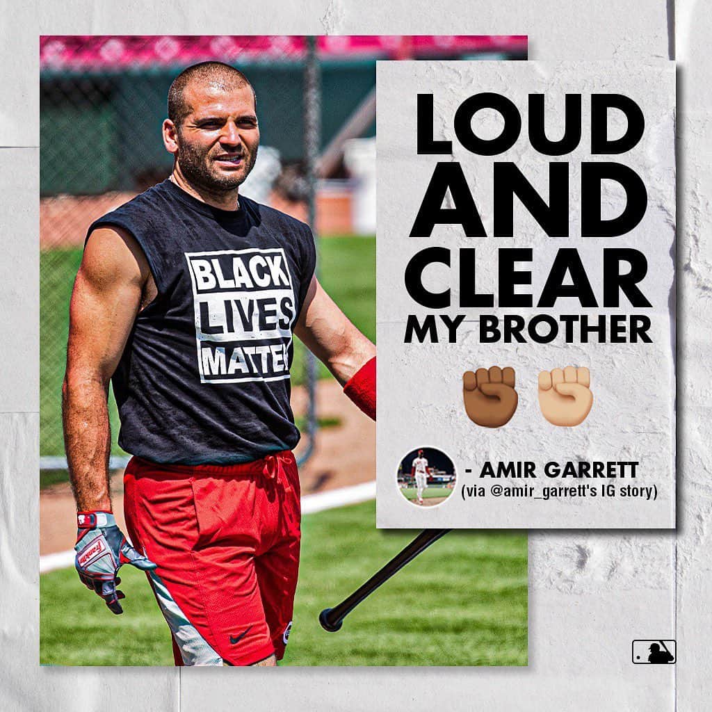 MLBさんのインスタグラム写真 - (MLBInstagram)「✊🏾 ✊🏻  #BlackLivesMatter」7月8日 10時50分 - mlb