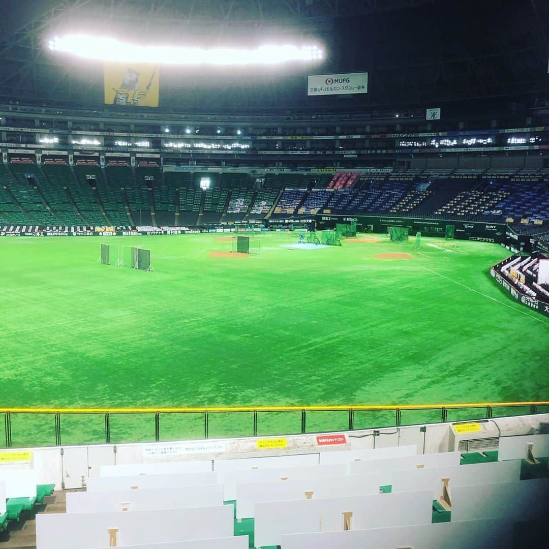 のインスタグラム：「観客席からの景色❗️ あと選手より一足先に新型ロボもアーリワークしてた！笑」