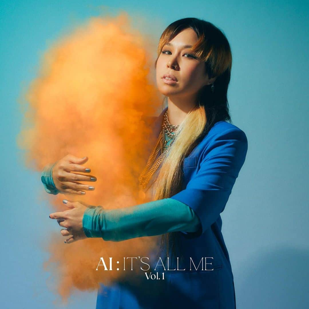 AIさんのインスタグラム写真 - (AIInstagram)「ついに今日🔥発売🔥🔥🔥🔥🔥ニューアルバム「IT’S ALL ME- Vol.1」  my new album is out today!!!!!!yaaaaaaaayyyyy!!! Hope u like it🔥🔥🔥🔥🔥  是非是非是非ーーーーーーきいてくださいまし🔥🔥🔥🔥🔥🔥  プロフィールにアルバムへのリンクありまっす🔥Link in my bio🔥  #LITTLEBIG #AI #ITSALLME」7月8日 11時49分 - officialai