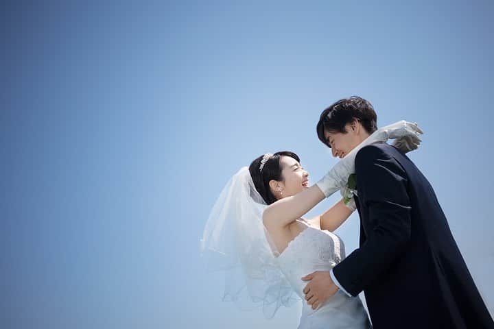 新横浜プリンスホテルのインスタグラム：「新生活にかかる費用について悩んでいませんか？⁣ イケア港北と新横浜プリンスホテルはおふたりの新生活を応援いたします！新横浜プリンスホテルで300万円(税別)以上の挙式・披露宴をお申込みいただいた方にはIKEAギフトカード10万円分をプレゼント！家具・キッチングッズなどオンラインでもご購入可能です。⁣ 🌷結婚式のウェルカムグッズにもご利用いただけます。ウエディングサロンに展示しておりますので、ご見学の際にぜひお立ち寄りください。⁣ ⁣ ⁣ Are you concerned about the cost for your new life stage?⁣ ⁣ Let and Shin Yokohama Prince Hotel support your newly-married life! Those who booked a wedding ceremony and reception of more than 3 million yen (excl. tax) at Shin Yokohama Prince Hotel will receive 100,000 yen worth of IKEA gift card! The gift card is valid in-stores and online for your purchase of furniture, kitchenware, and even wedding decorations🌷⁣ ⁣ Please drop by to check out the displays in the wedding salon.⁣ ⁣  ⁣  #新横浜プリンスホテル#ウェディング #ホテル#新横浜#横浜#みなとみらい #ウェディングフェア#プリンスホテル#結婚式 #ホテルウェディング#プレ花嫁#結婚式準備#結婚準備#日本中のプレ花嫁さんと繋がりたい #式場迷子#ブライダル #ブライダルフェア #新横浜花嫁#式場探し #式場選び #イケア #新生活 #IKEA #shinyokohamaprincehotel#princehotel#shinyokohama#hotel #wedding #weddingfair #hotelwedding⁣」