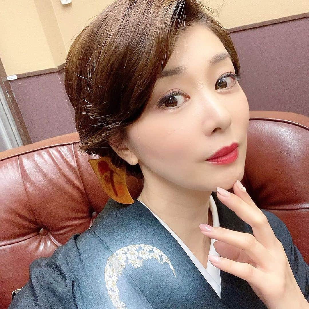 矢部美穂さんのインスタグラム写真 - (矢部美穂Instagram)「リハーサルまではフェイスガードをします‼️本番では外します✨正直、声はこもるし暑いですね😵💦午後からもファイト💪#日活 #日活撮影#映画#着物姿 #40代 #矢部美穂」7月8日 13時06分 - miho.yabe.0607