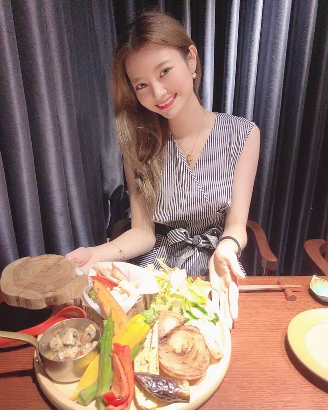 金子実加のインスタグラム：「七夕ディナー🎋🍽 ヘルシーで、油や素材に拘ってるみたい。 重たいフレンチやイタリアンのフルコースがキツくなってきた私…😬 個室で換気も良い場所で何かと安心🥰」