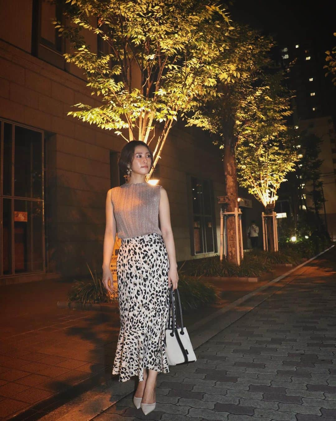 柚月めいさんのインスタグラム写真 - (柚月めいInstagram)「. #pic#photography#ootd#outfit#fashion#hair#arrange #portrait#night#follw #ショートカット #柚月めい」7月8日 14時46分 - meimei.yuzu