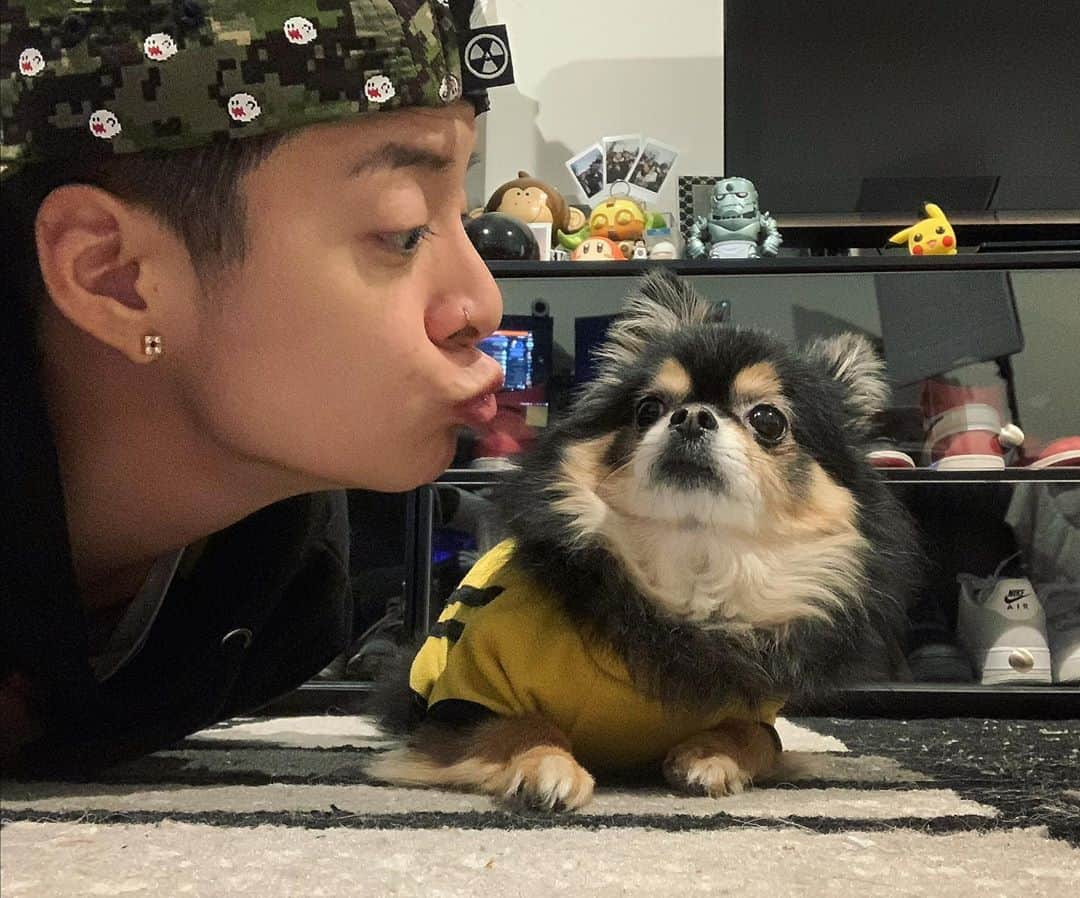 アンバー さんのインスタグラム写真 - (アンバー Instagram)「Happy Birthday Son💜 even though you’re 8, you will forever be a puppy 🐶 @jackjackandtuna」7月8日 15時03分 - amberliu