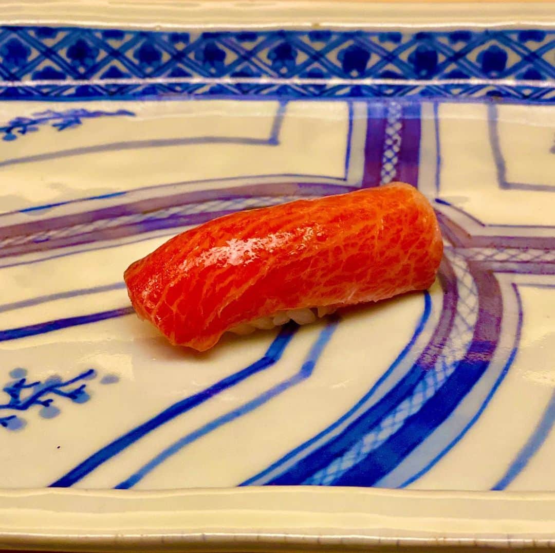 松尾貴史さんのインスタグラム写真 - (松尾貴史Instagram)「素晴らしい鮨に、毎度感動。 ありがたい事でございます。」7月8日 15時06分 - kitsch.matsuo