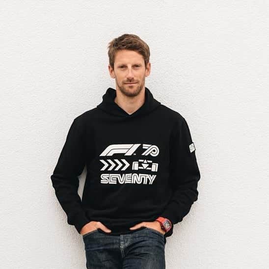 ロマン・グロージャンのインスタグラム：「Perfect outfit from @8js_official for more @f1 this weekend!!!! 💯😁👍 #r8g」