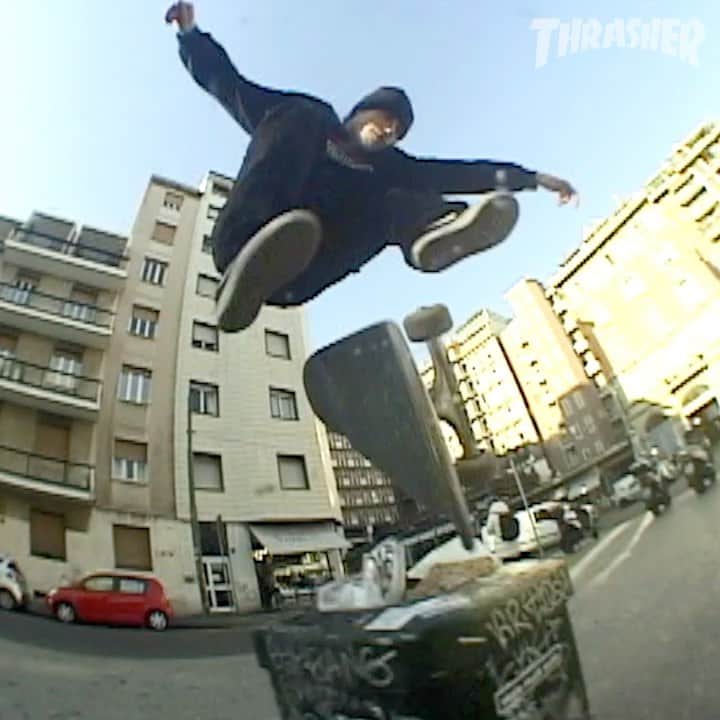 スラッシャーのインスタグラム：「CHAPTER 1 🇮🇹 MILANO 🇮🇹 Starring @pufftuffandskatestuff 💪🏾 Now playing on all Thrasher channels 📡 Filmed by @minuitaudiovisual」