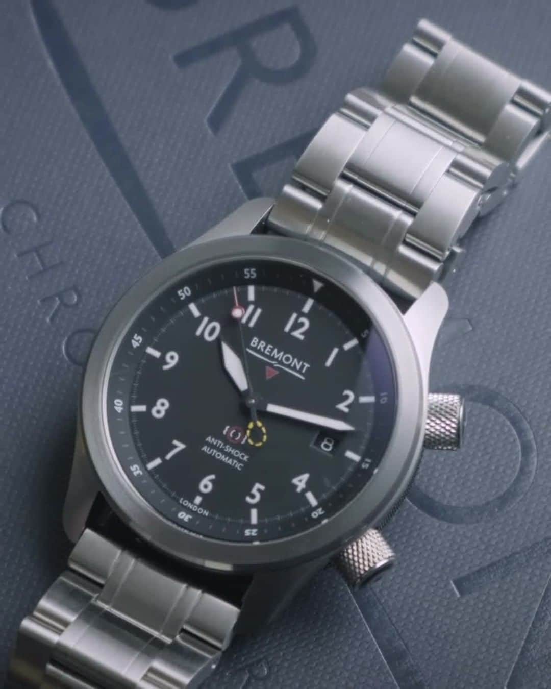 のインスタグラム：「Saving over 7,600 lives to date, Martin-Baker is a British aviation company responsible for supplying 70% of the world’s air-forces with fighter ejection seat technology. ⁠ ⁠ We worked with @eject_eject to create the Bremont MBII; a watch that can withstand the full rigorous experience of that ejection.⁠ ⁠ Configure yours at Bremont.com/MB⁠ ⁠ #bremont #bremontwatches #watch #adventure #raf #aviation #ejection #ejectionseat #aviationwatch #military #militarywatch #britishmade #britishengineering #life #eject」