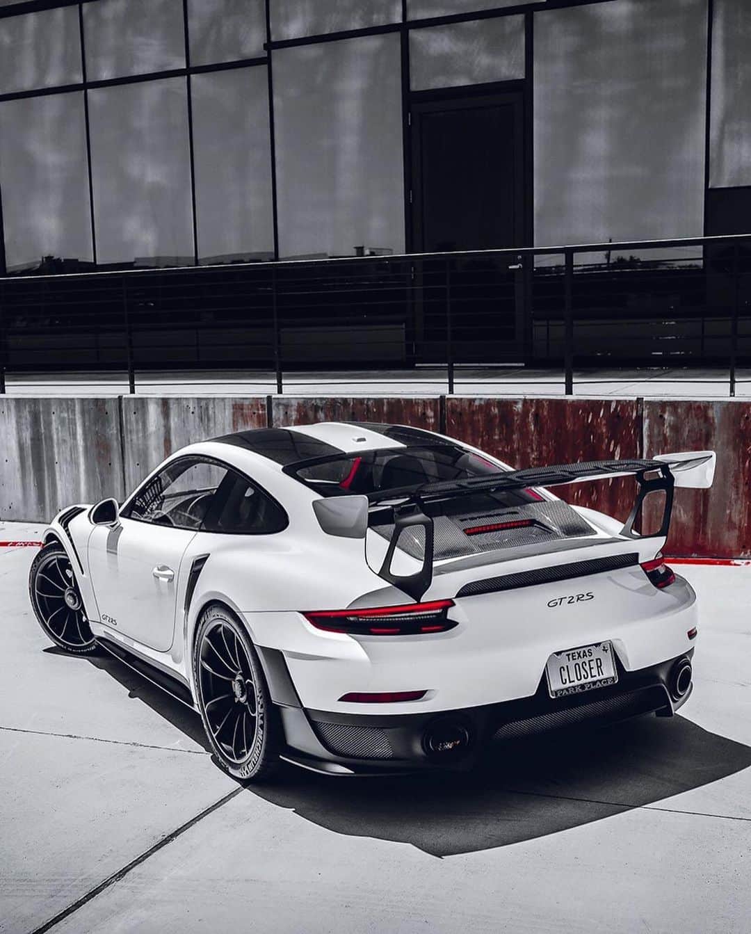 CarsWithoutLimitsさんのインスタグラム写真 - (CarsWithoutLimitsInstagram)「Porsche #GT2RS  Photos @phillysteeny  Owner @allenhumphris  #carswithoutlimits」7月9日 2時29分 - carswithoutlimits