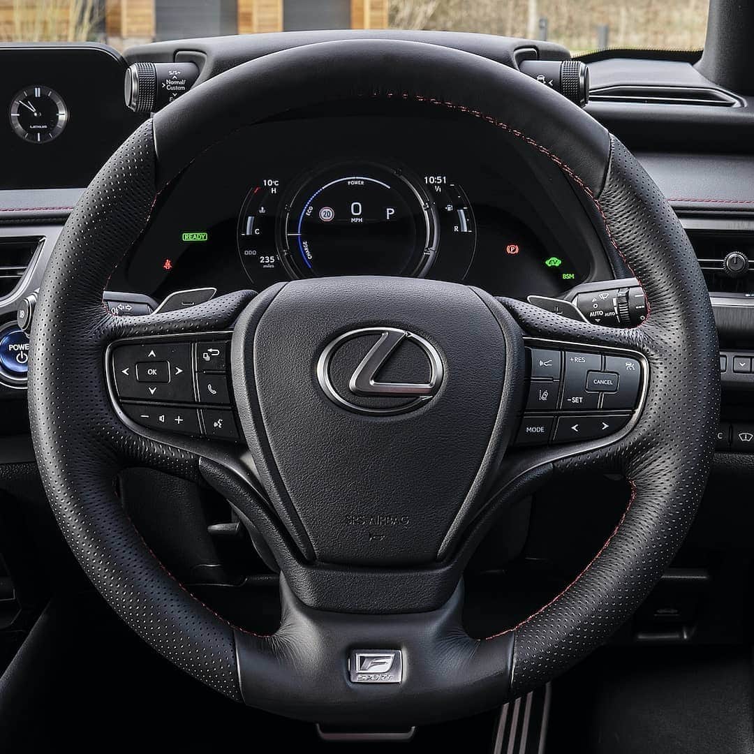 Lexus UKさんのインスタグラム写真 - (Lexus UKInstagram)「Can you guess which Lexus these steering wheels belong to?  #Design #CarDesign #Automotive #Lexus #CarsofInstagram #LuxuryTravel #Luxury #Lexus」7月8日 18時03分 - lexusuk