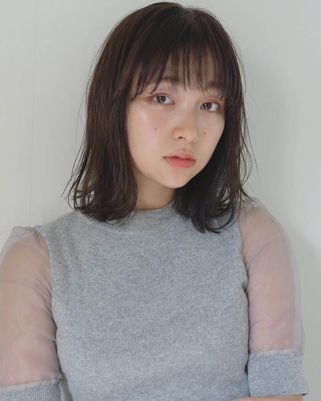 野口和弘さんのインスタグラム写真 野口和弘instagram 花柳のぞみちゃんメンテナンス Nozomihanayagi 肩につくくらいのミディボブで表面のみレイヤー 奥行き浅めで幅広めのバング カラーはサファイアアメジスト さらっとノンスタイリングな雰囲気が