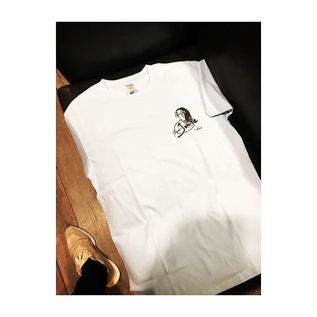JONTEさんのインスタグラム写真 - (JONTEInstagram)「支援グッズアマビエTシャツ、ご好評につき追加販売が決定致しました🙌 ありがとうございます🥺 こちらからになります💁‍♂️ https://musicforlife.shop-pro.jp/?pid=152201234 #支援 #アマビエ #tshirt  #疫病退散」7月8日 19時05分 - jtfav