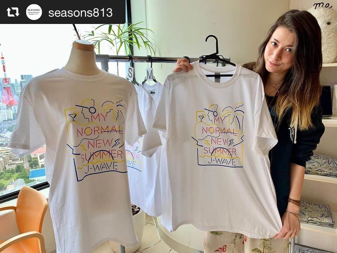 J-WAVEさんのインスタグラム写真 - (J-WAVEInstagram)「﻿ J-WAVE夏のキャンペーン☀️🏝﻿ 「MY NORMAL NEW SUMMER」﻿ ﻿ マリエ×キャンペーンTシャツ📸﻿ ﻿ Tシャツのデザインはアートディレクターの伊波英里が担当✨制作したTシャツはJ-WAVEナビゲーターをはじめ、番組に出演するアーティストやリスナーにもプレゼント🎁﻿ ﻿ #repost @seasons813 ﻿ Today's MARIE 👕﻿ ﻿ #jwave #seasons813 #marie #tokyo #radiko #新しい夏 #mynormalnewsummer #mynormal #newsummer #マリエ #Tシャツ #夏のキャンペーン #伊波英里 #アート #デザイン #夏 #summer #summer2020 #summervibes @eri_inami」7月8日 19時11分 - jwave813