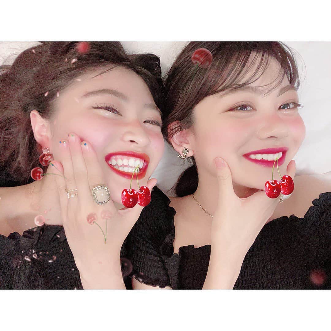 若林真帆のインスタグラム：「﻿ ﻿ ﻿ ﻿ これからも好きだヨ (^_-)_★﻿ ﻿ ﻿ ﻿ ﻿ #安村真奈 #若林真帆」