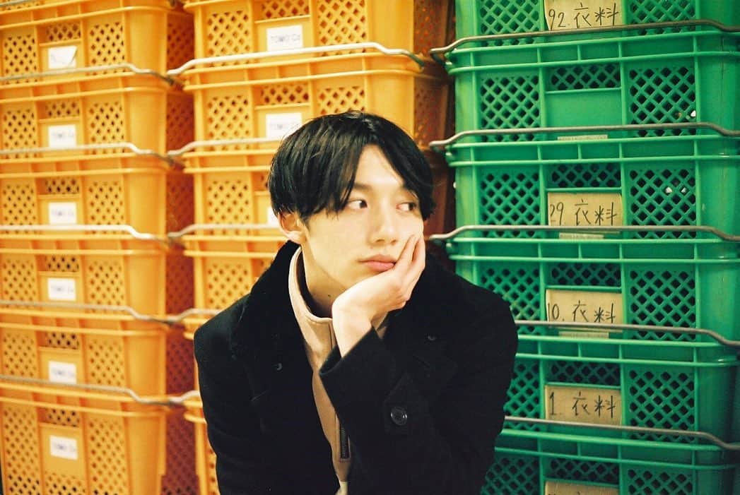 大原海輝のインスタグラム：「誰にだって悩む時くらいあるよね〜」