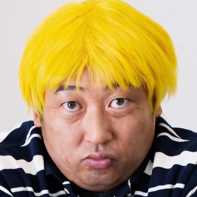 クリエイターズ・ファイル公式（ロバート秋山）のインスタグラム