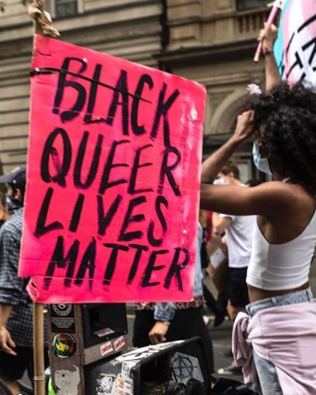 ジョージア・メイ・ジャガーさんのインスタグラム写真 - (ジョージア・メイ・ジャガーInstagram)「Black queer lives matter 🌈 Pride may be over but the fight for equality and peace continues 💜」7月8日 19時59分 - georgiamayjagger