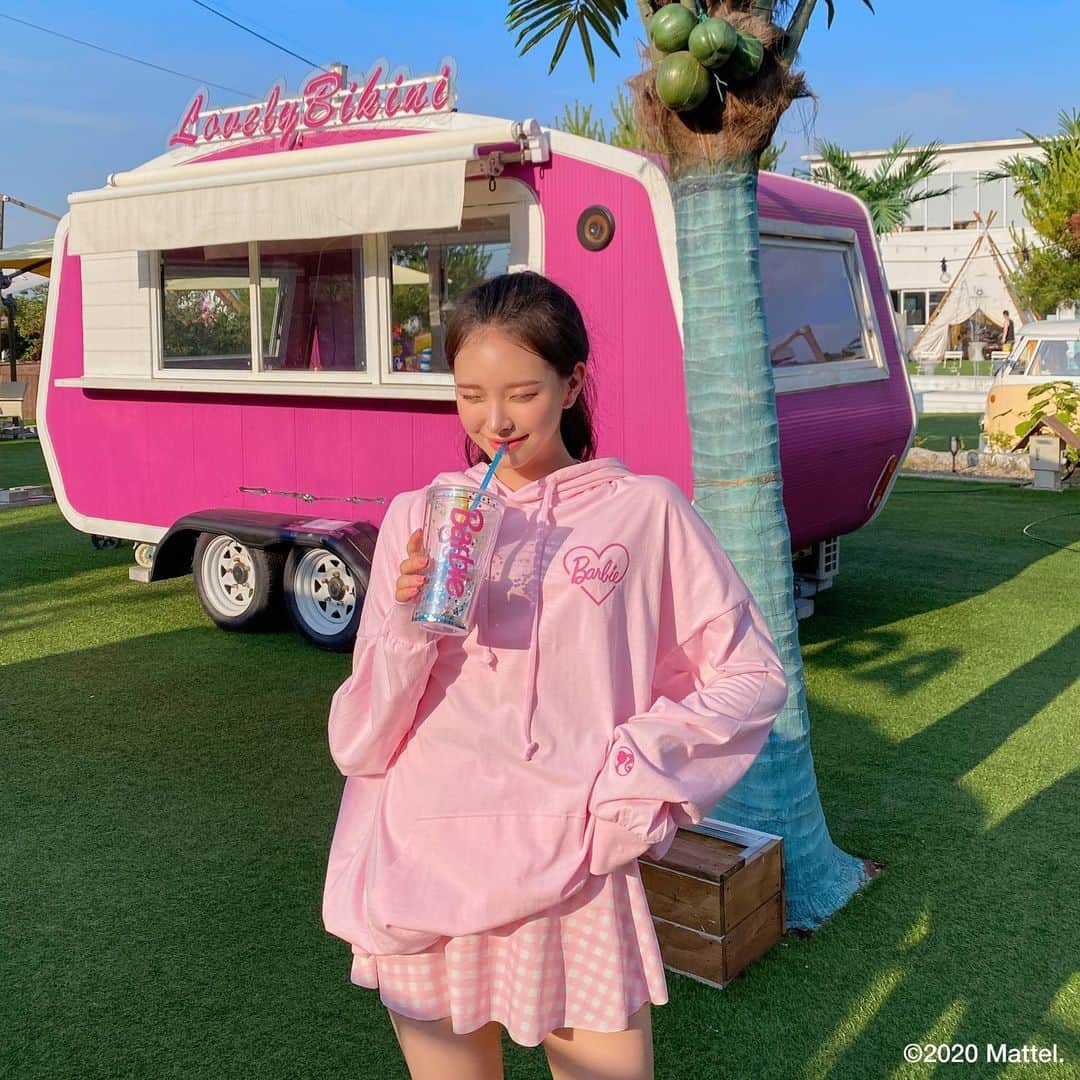 Chuuのインスタグラム：「❤️CHUU x barbie❤️ _ 2020 CHUU x barbie 기대 많이 해주세요🌷💕💕💕 7월 9일 오전 10시 OPEN 7.9 10AM OPEN」