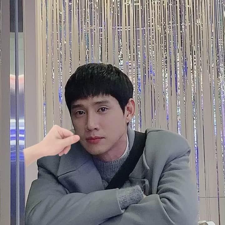 パク・ソンフンのインスタグラム：「오늘3부볼거얌 #출사표 #9:30 #kbs2」