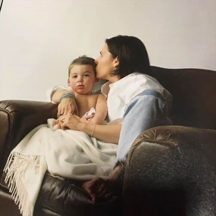 ボビー・ブラウンのインスタグラム：「Happiest Birthdays to my baby. Where have the last 22 years gone. So proud of you and I can’t wait to see what your world holds. I’m just grateful I have the privilege of being your mom. And shout out to the best dad in the world, @sdplof. It’s been an education watching you parent. Love you beyond.」