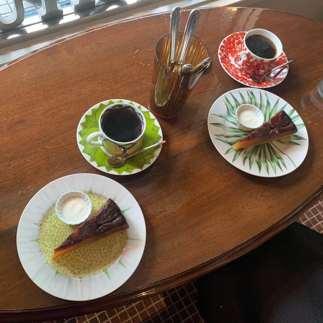 青山有紀のグルメインスタ