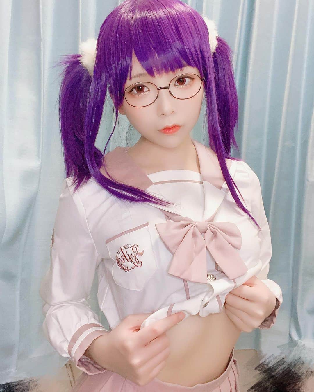 小桃のインスタグラム：「「拉返好件衫啦會肚痛架！」 我內心只有這句（」