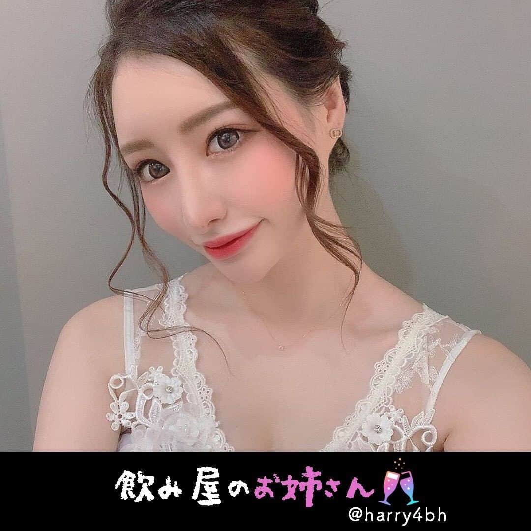 飲み屋のお姉さん（キャバ図鑑）のインスタグラム：「今回ご紹介させて頂く#飲み屋のお姉さん は💜  もえ（@venettokyo_roppongi_moe）さん👸 六本木の、VENET TOKYO ROPPONGIさんに勤務しておられます🍸  その他の「飲み屋のお姉さん」は →@harry4bh← こちらからご覧ください☺️ 写真は全てご本人様に掲載許諾をとっております✨  #ラウンジ #ラウンジ嬢 #宅飲み #お酒好き女子 #酔っ払い #飲み歩き #酒ヤクザ #夜職 #ホステス #水商売 #ニュークラブ #ニュークラ #ニュークラ嬢 #クラブ #ホステス #アルマンド #キャバ嬢 #キャバクラ  #東京 #六本木 #六本木キャバ  #高級クラブ #六本木キャバ嬢 #六本木キャバクラ #ラウンジ #ナイトワーク #港区女子」