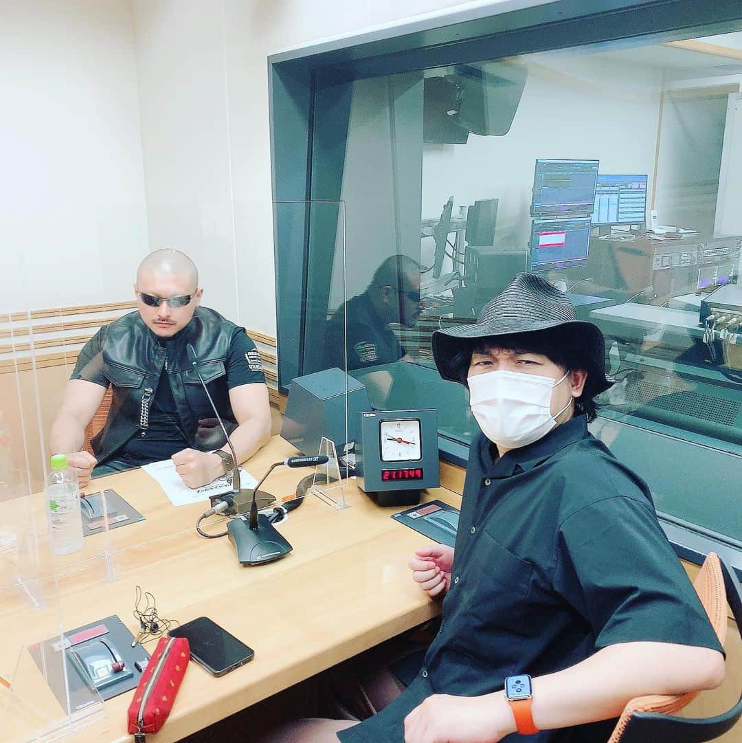 マフィア梶田さんのインスタグラム写真 - (マフィア梶田Instagram)「もうすぐラジオーシャン！ お聴き逃しなく！  #アナムネシス  #転載禁止」7月8日 21時03分 - mafia_kajita