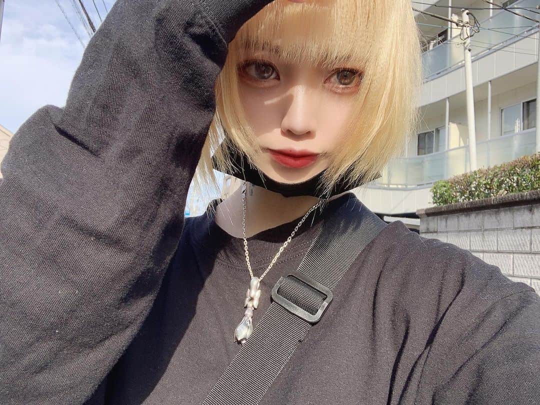 ももかわのインスタグラム：「。 自分のこの表情好き  #loneones」