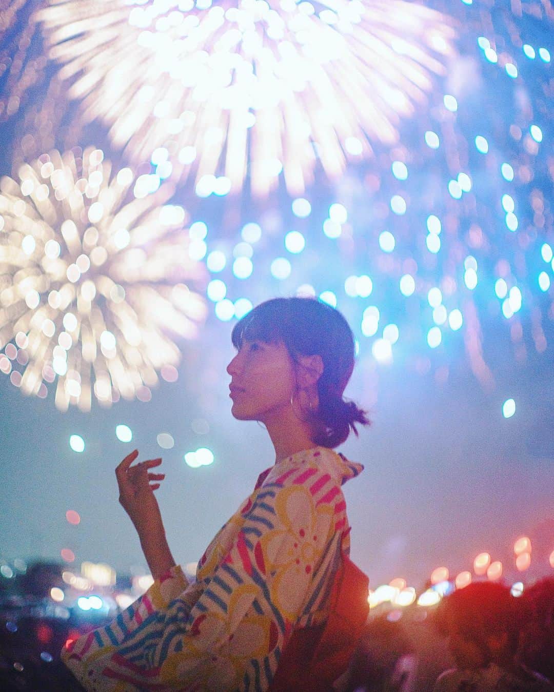 haru wagnusさんのインスタグラム写真 - (haru wagnusInstagram)「Hanabi  ㅤㅤㅤㅤㅤㅤㅤㅤㅤㅤㅤㅤㅤ ㅤㅤㅤㅤㅤㅤㅤㅤㅤㅤㅤㅤㅤ 花火の音と空気と皆の歓声が好きです。来年こそは。 ㅤㅤㅤㅤㅤㅤㅤㅤㅤㅤㅤㅤㅤ ㅤㅤㅤㅤㅤㅤㅤㅤㅤㅤㅤㅤㅤ #戸田橋花火大会」7月8日 21時26分 - wagnus