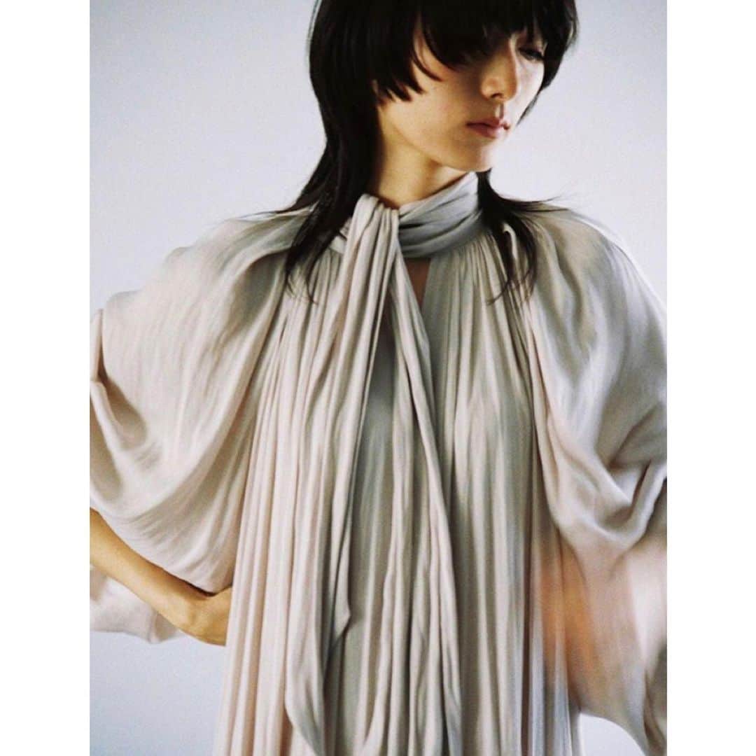 佐川理佳のインスタグラム：「STAIR 2020prefall collection  thank you❤︎ @ryoko_mukasa」
