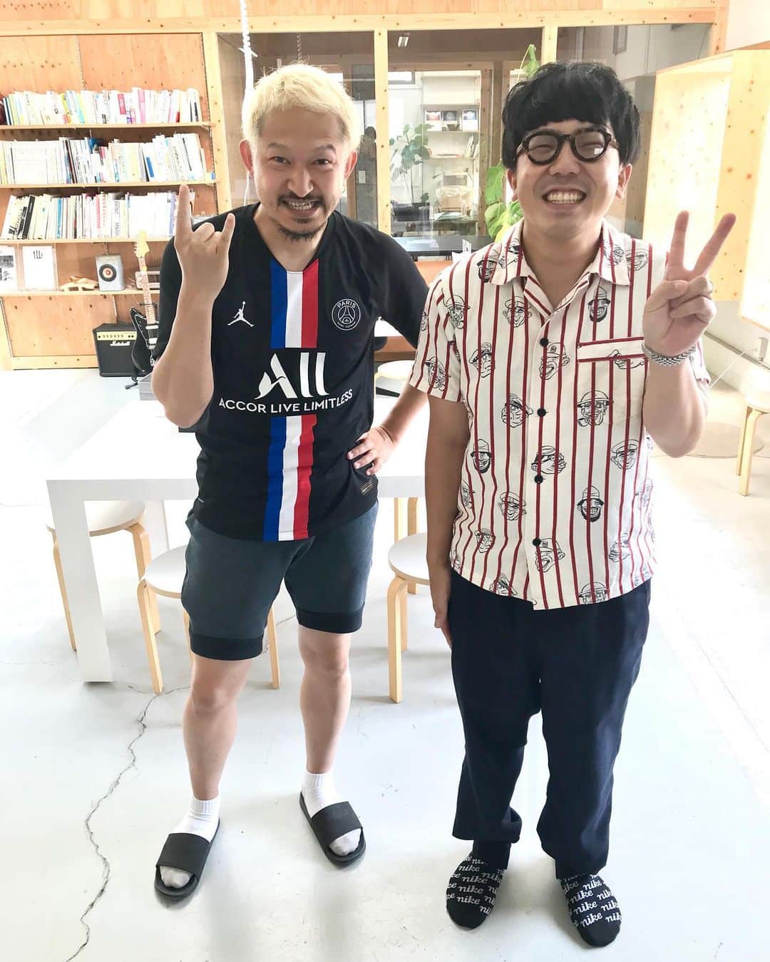 のインスタグラム：「‪今日はクリエイターの村上モリローさんと打ち合わせをしてきた！‬  ‪人の気持ちというものは目に見えない。‬ ‪目に見えないから、思っている事を伝えきれない事がある。‬  ‪でも、モリローさんは、僕の気持ちを具現化してくれる強い味方！！！‬」