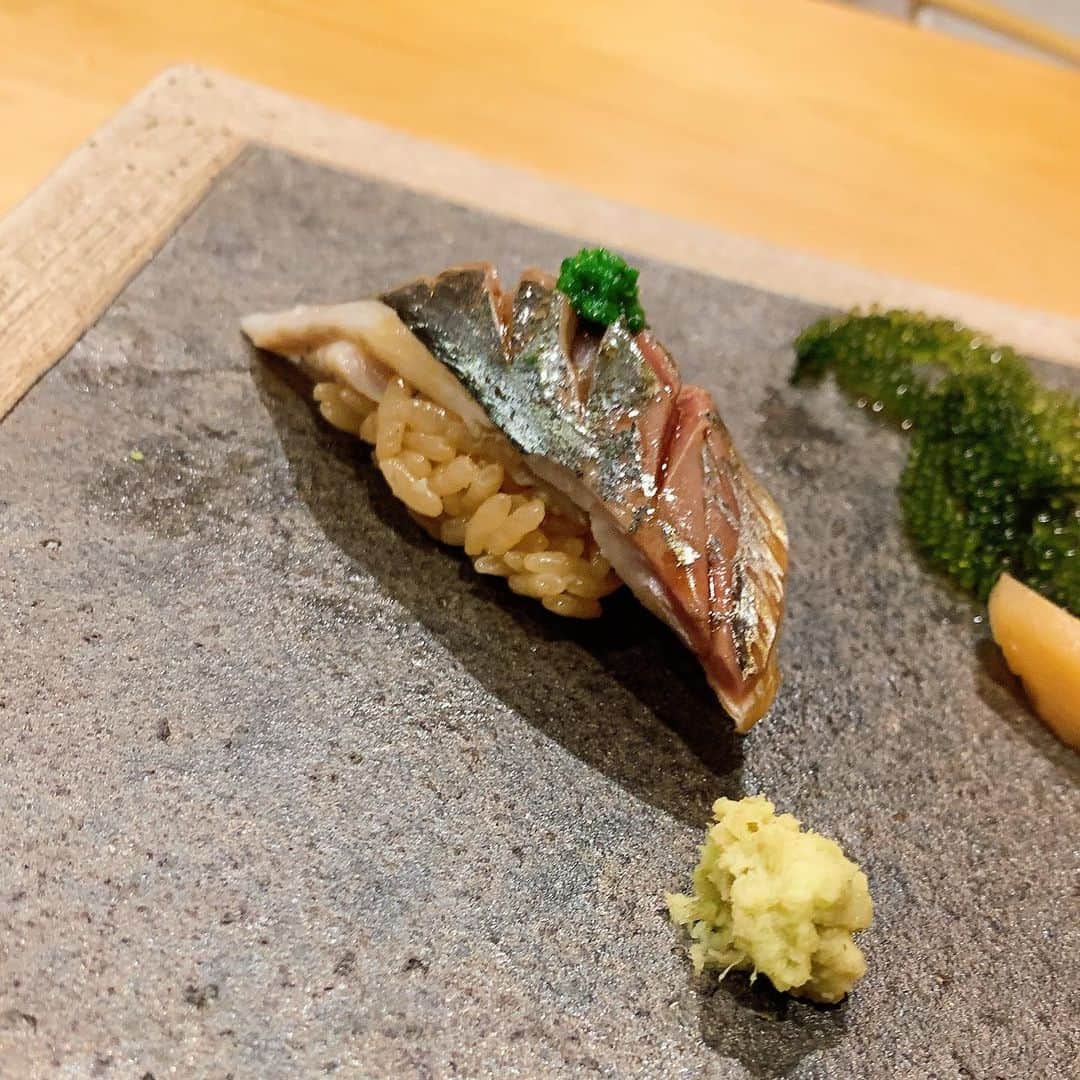 藤咲めいさんのインスタグラム写真 - (藤咲めいInstagram)「お寿司って美味しいよね🤭 . . . . #🍣 #鮨 #お寿司 #食事 #sushi #グルメ #新宿グルメ」7月8日 22時12分 - meyf333