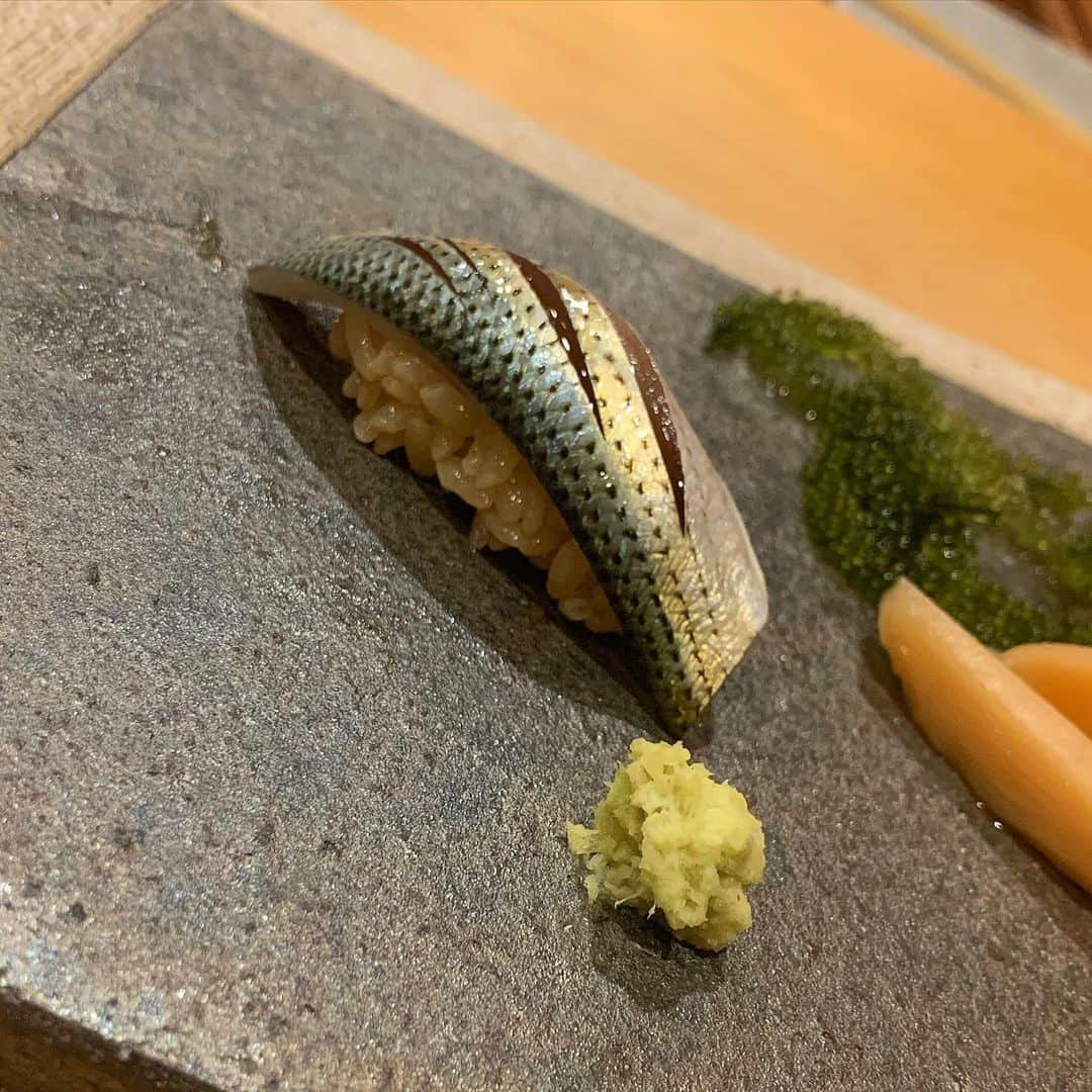 藤咲めいさんのインスタグラム写真 - (藤咲めいInstagram)「お寿司って美味しいよね🤭 . . . . #🍣 #鮨 #お寿司 #食事 #sushi #グルメ #新宿グルメ」7月8日 22時12分 - meyf333