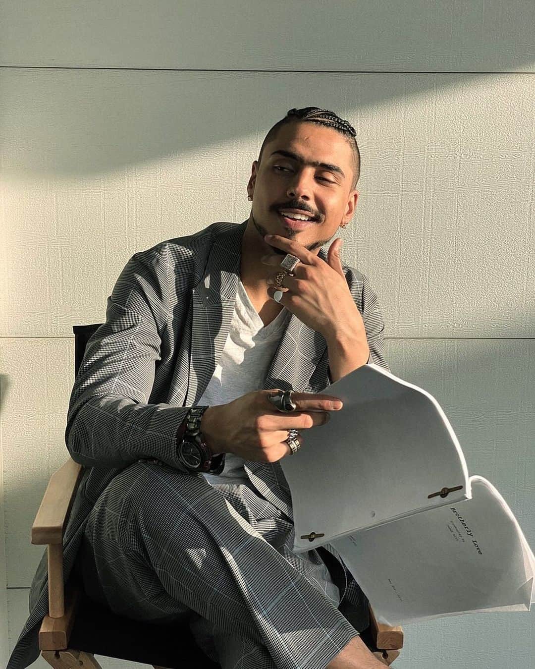 Tommy Hilfigerさんのインスタグラム写真 - (Tommy HilfigerInstagram)「No need for an excuse to suit up. @quincy #TommyHilfiger」7月8日 22時17分 - tommyhilfiger